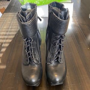 Sam Edelman- Vixen booties